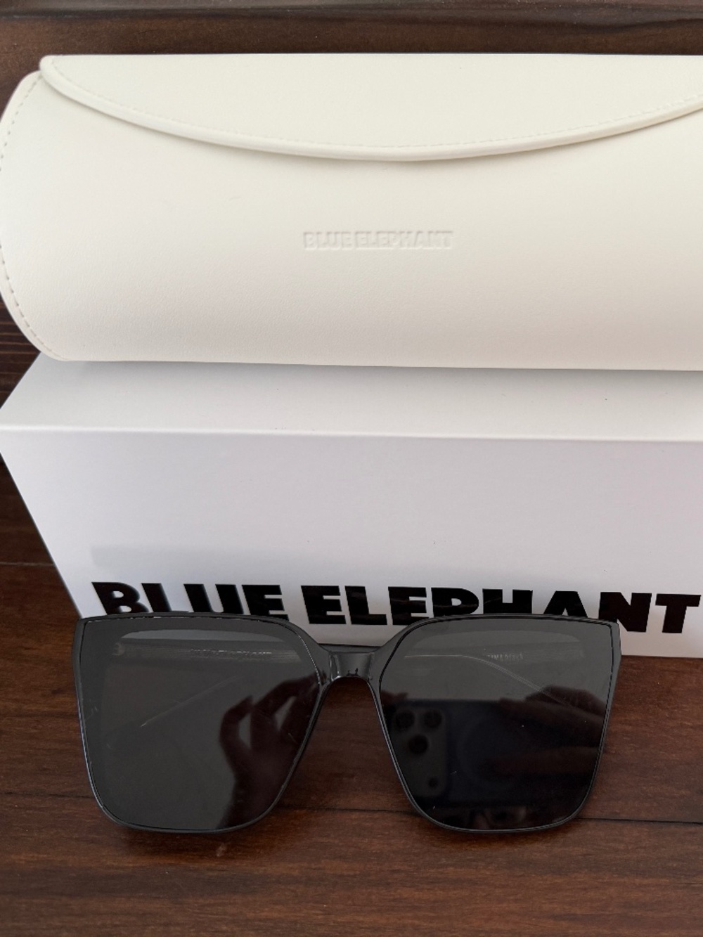 Blue Elephant Sunglasses - Seina (black)